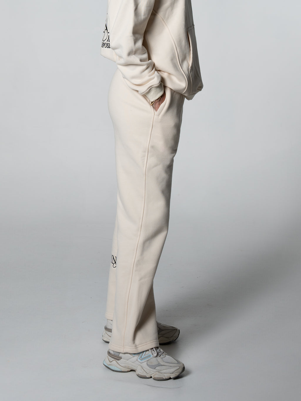 Streetwise Trackpant Cream