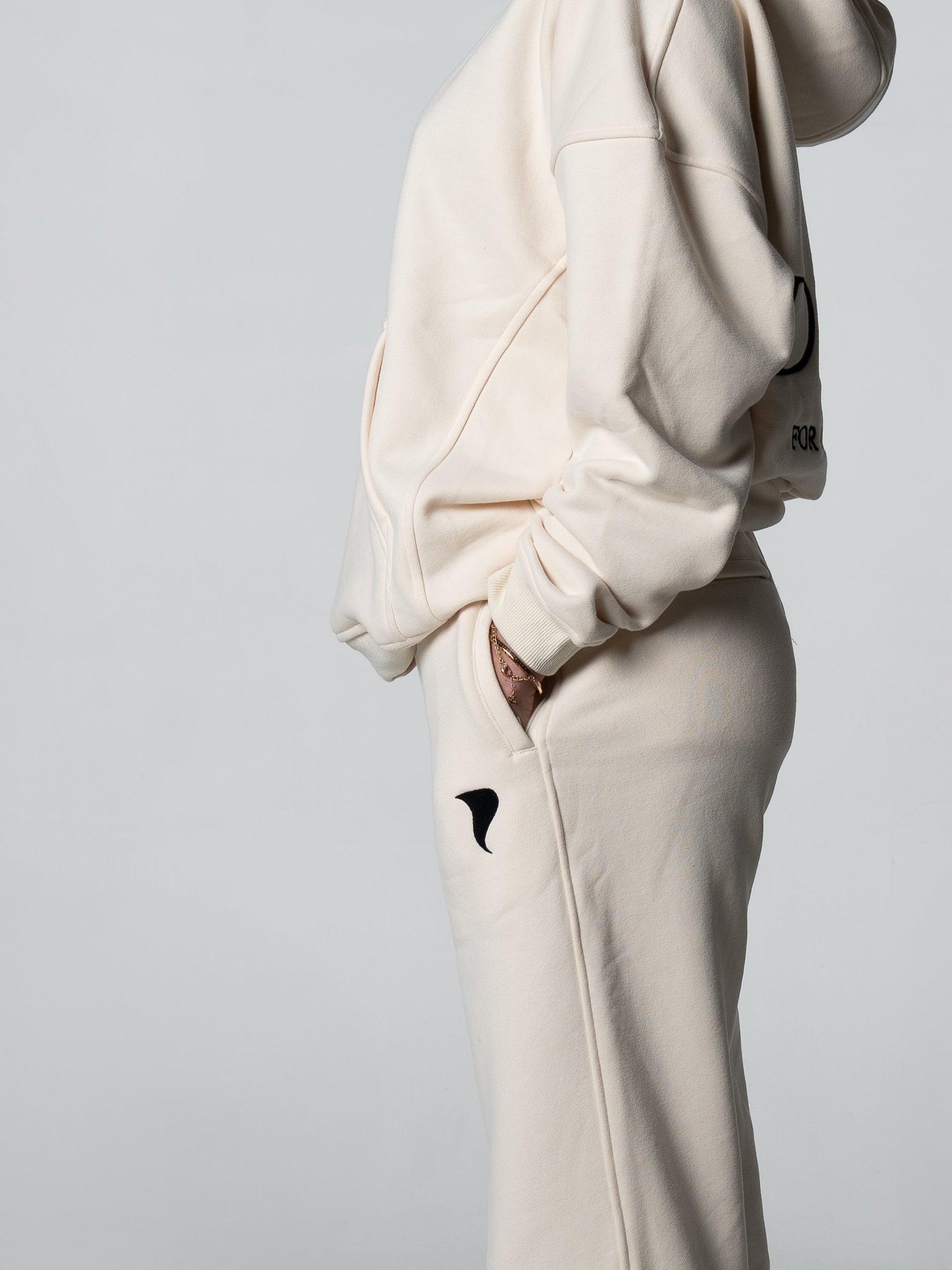 Streetwise Trackpant Cream